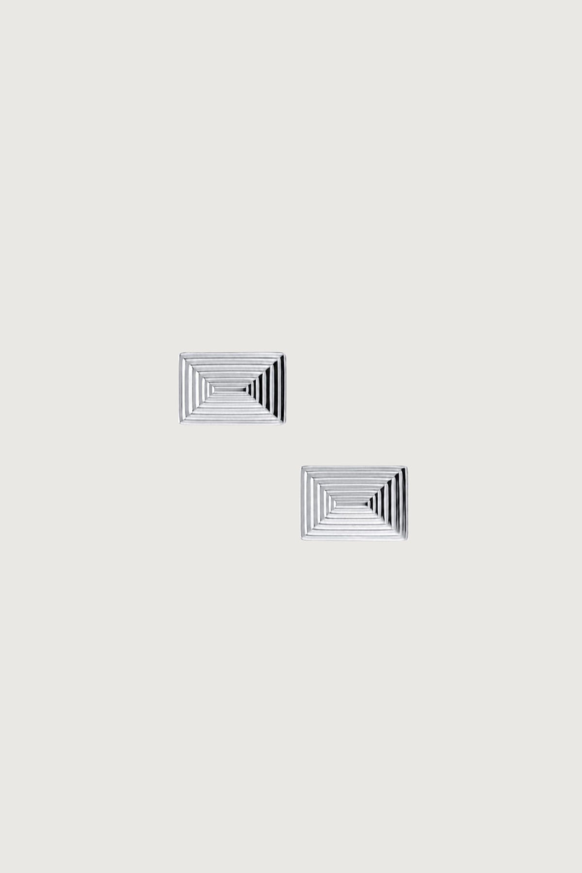 RIDGED STUD EARRINGS
