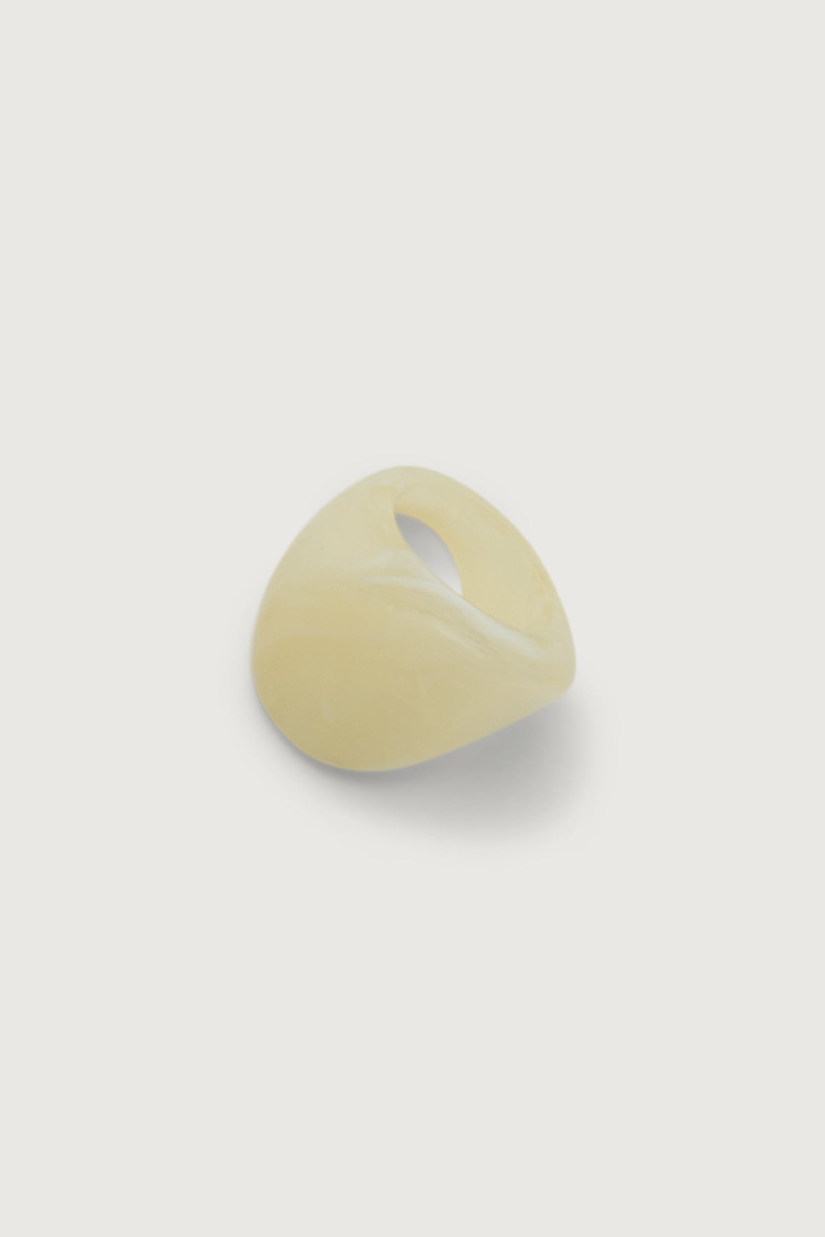 CHUNKY RESIN DOME RING