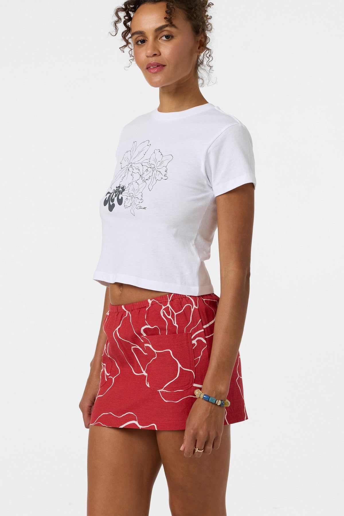 Ariah Hawaii Fitted Tee