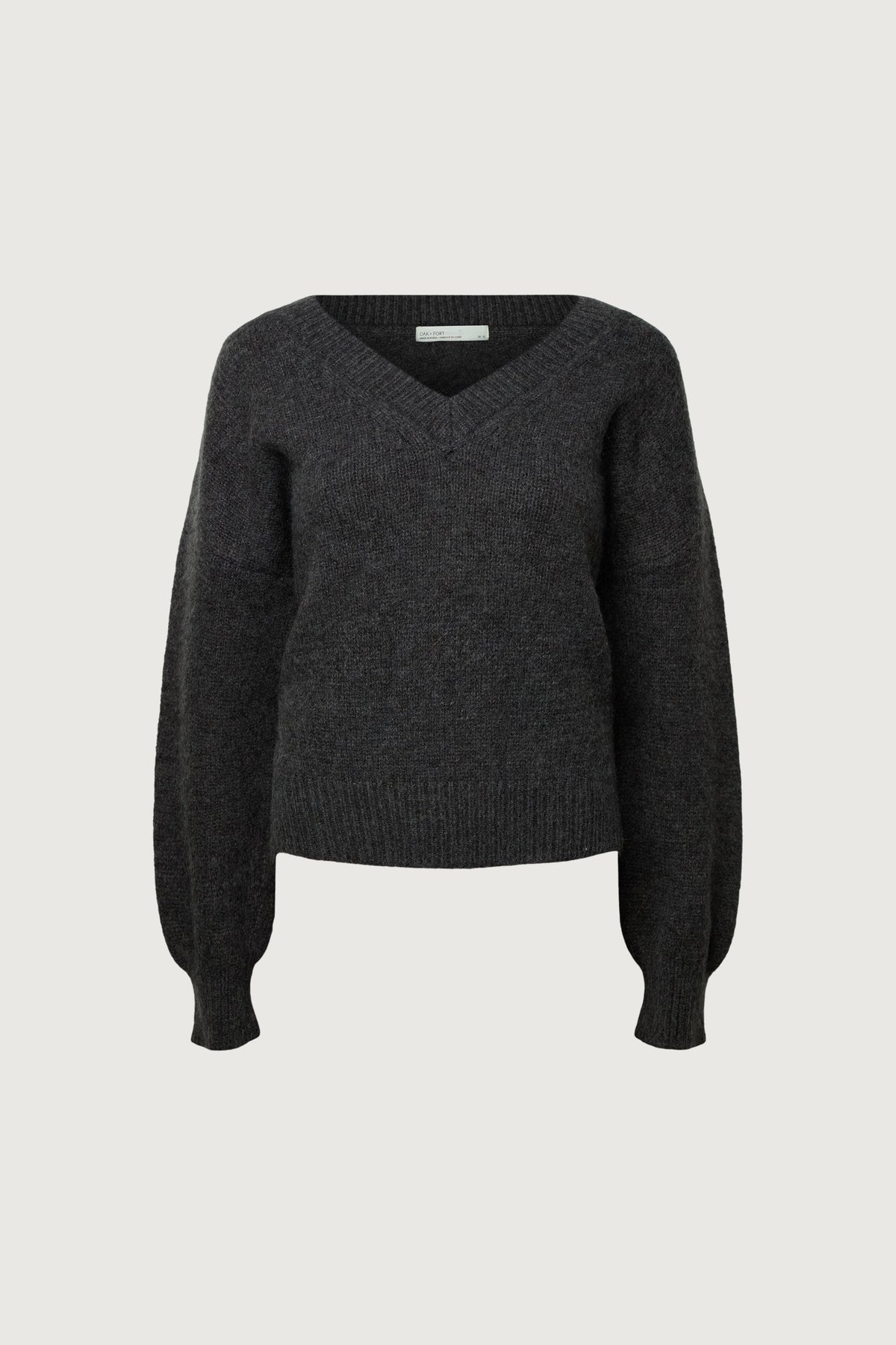 RIBBED KNIT V-NECK SWEATER
