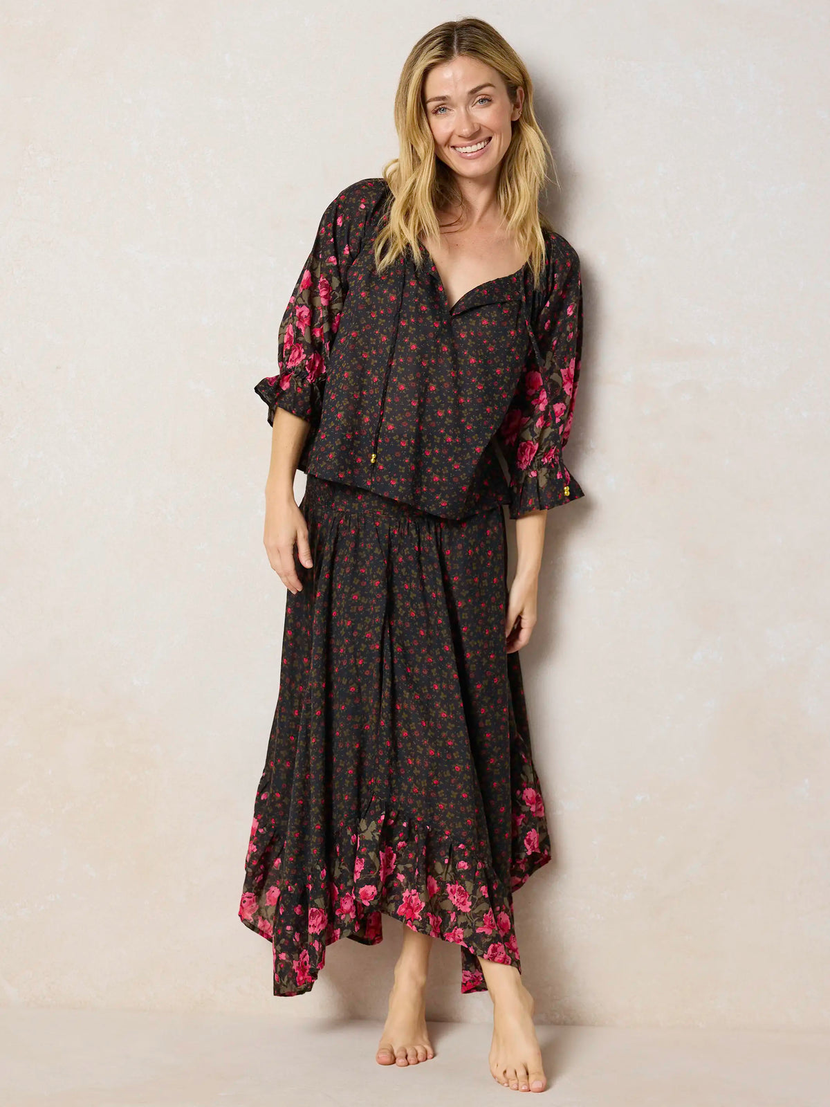 Magnolia Top - Black Fuchsia Floral