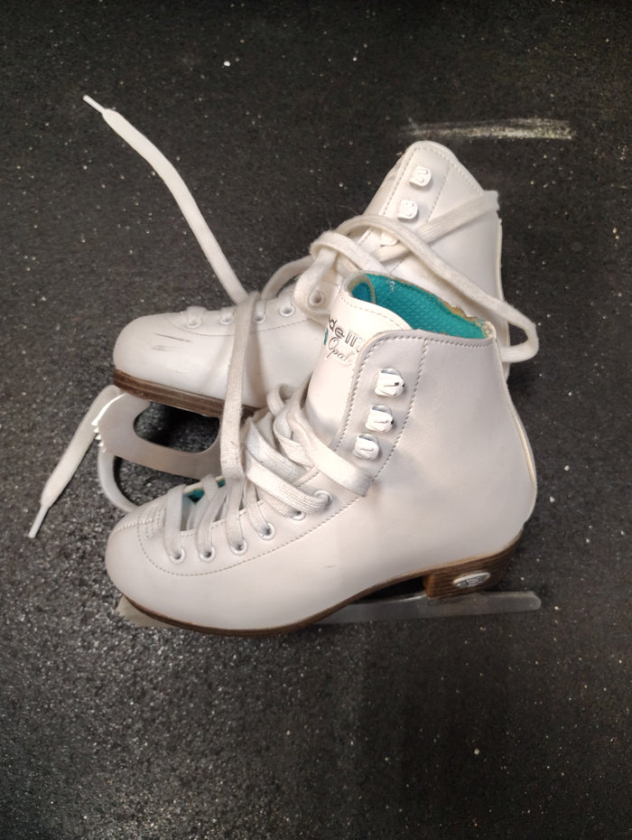 Used Riedell Opal Figure Skates Size 2