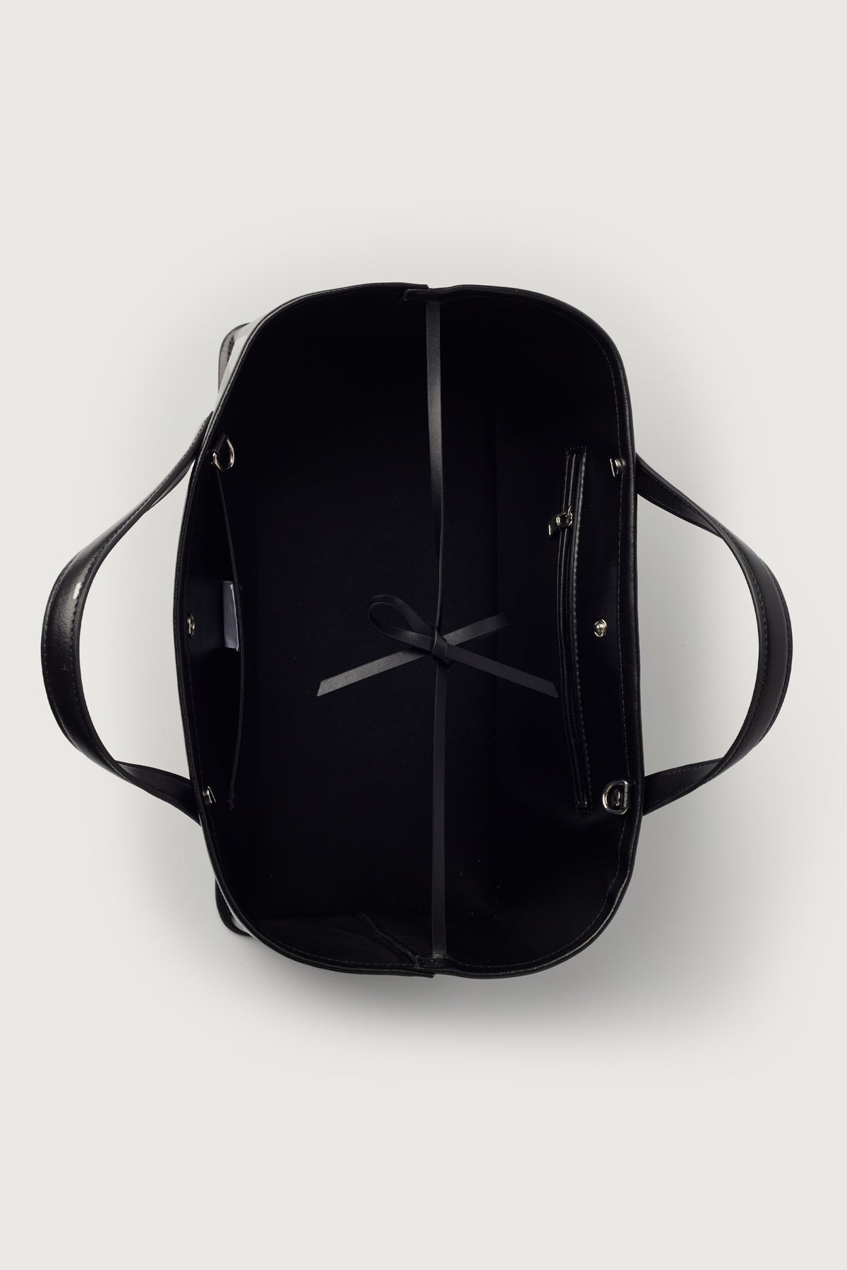 STRUCTURED LEATHER HANDBAG