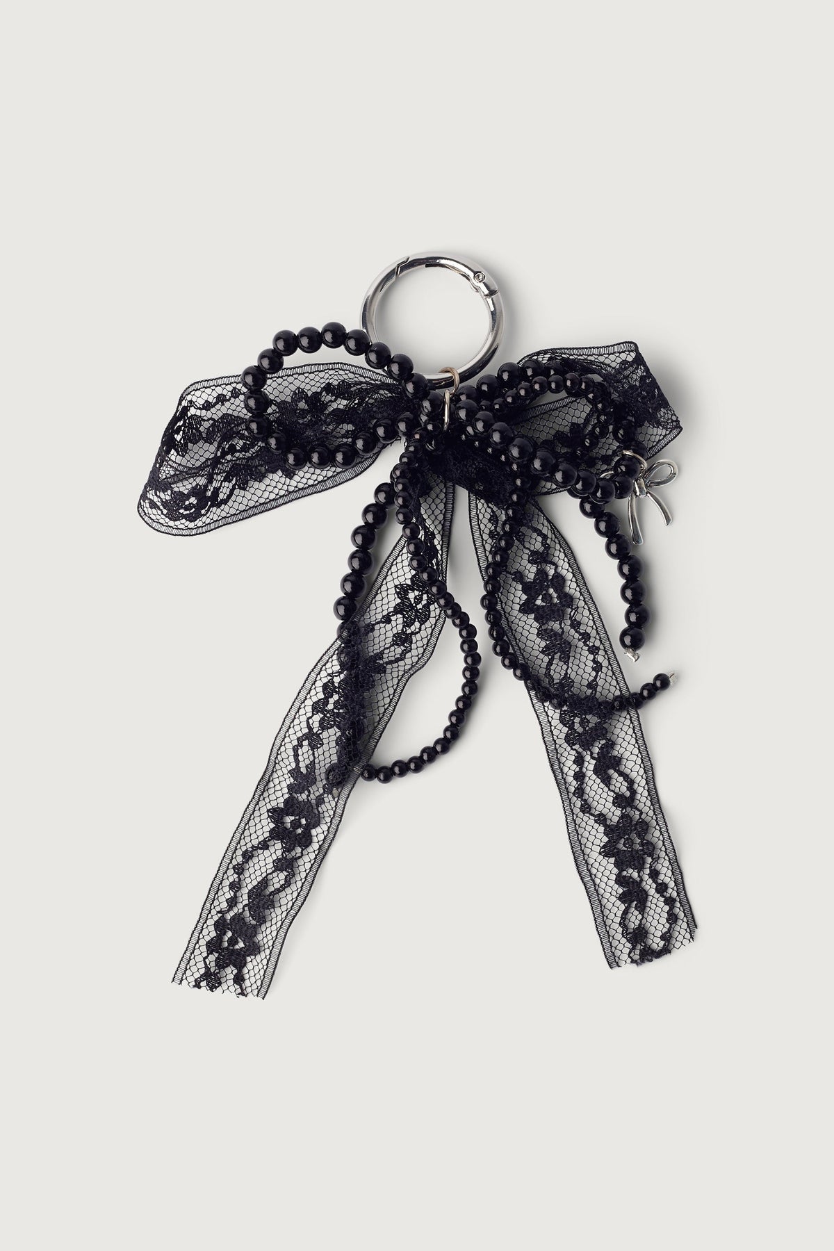 PEARLS AND LACE RIBBON BAG CHARM