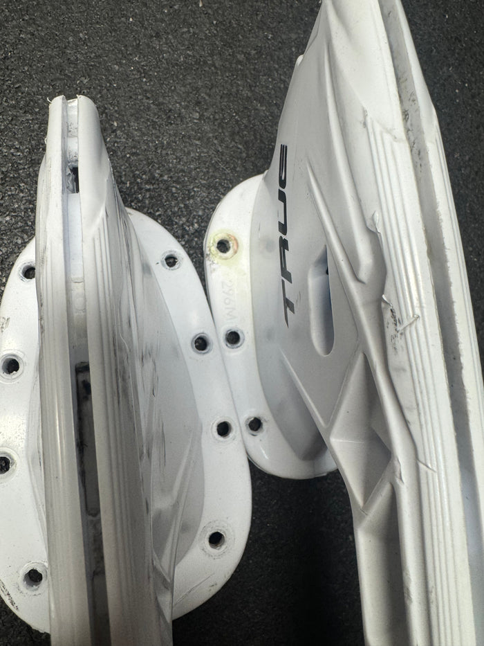 Used True Shift Max Skate Holders