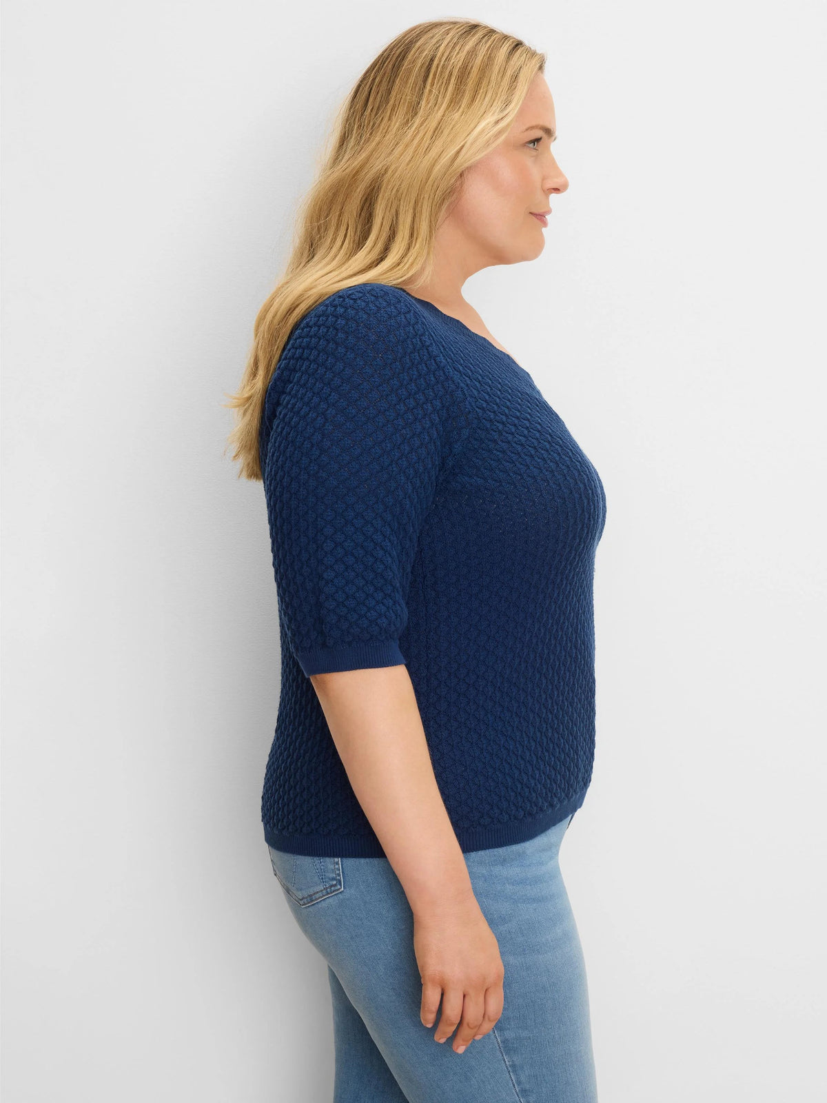 Scallop Texture Sweater Tee