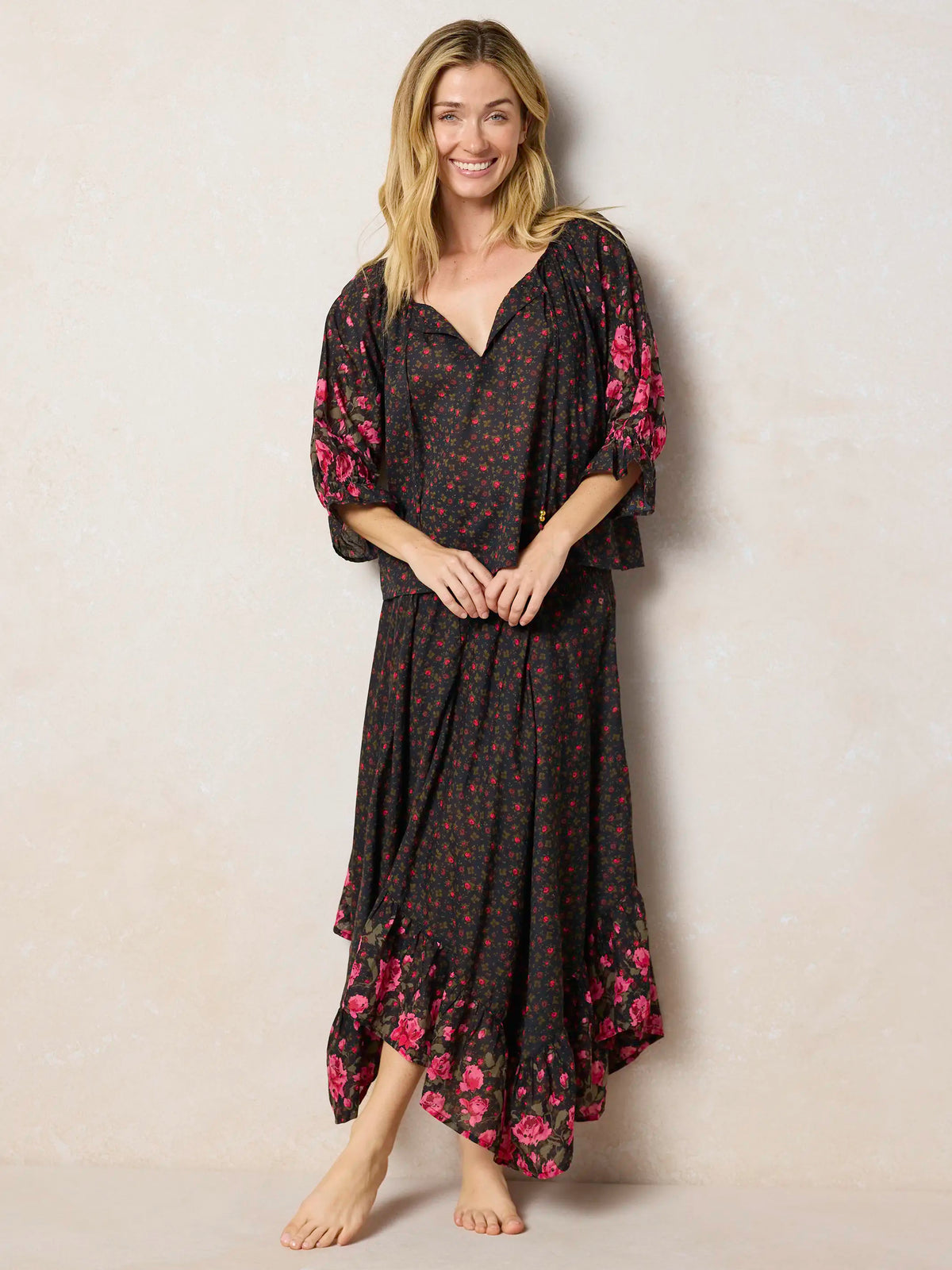 Magnolia Top - Black Fuchsia Floral