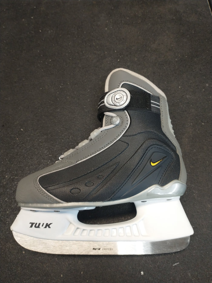 Nike Ice Skates Size Youth 1