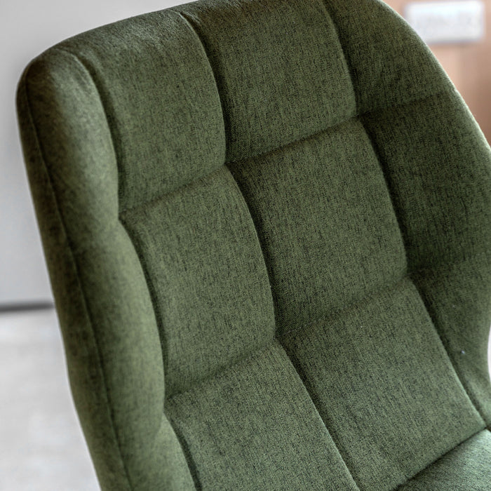 #Colour:Green