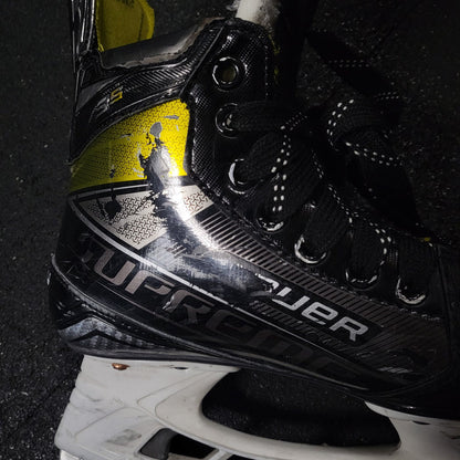 Used Bauer Supreme Black/Gold Hockey Skates Size 4.5