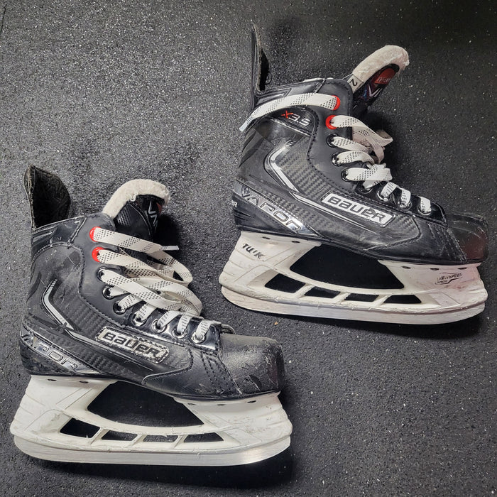 Used Bauer Vapor X3.5 Hockey Skates Size 2.5