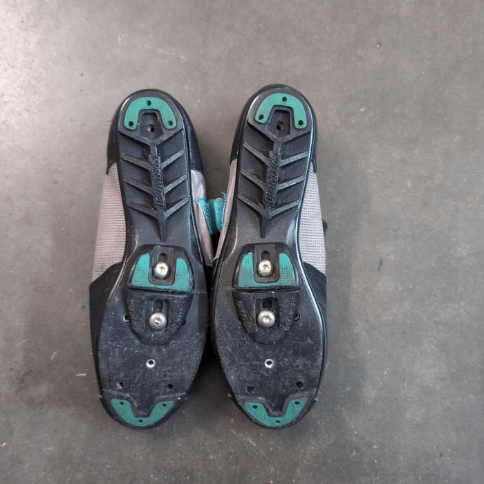 Used Specialized Biking Cleats (Size: US/7.5, EU/40)